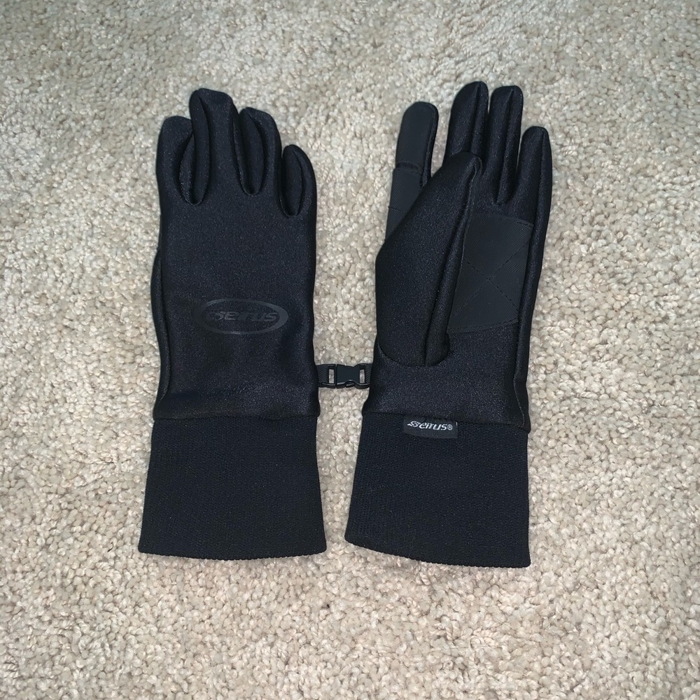 Seitus Black Gloves